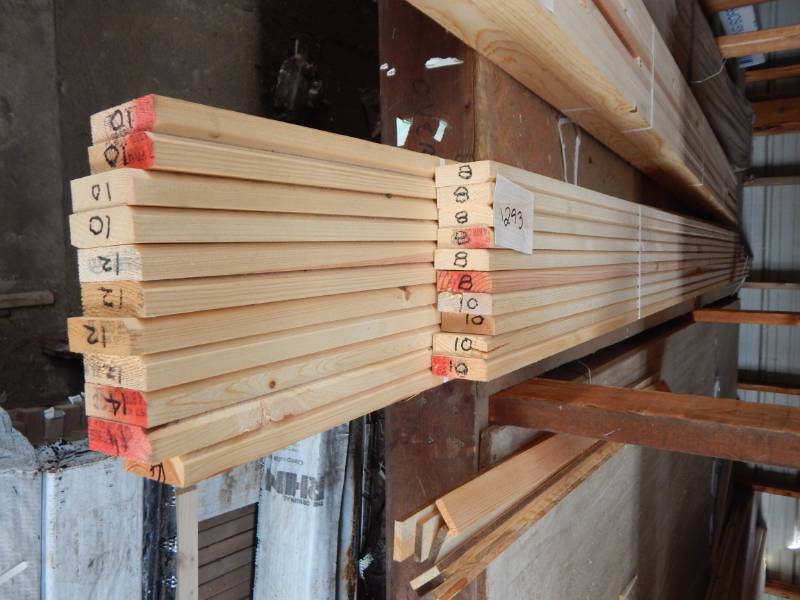 lot 293 image: Pine Chamfered Trim