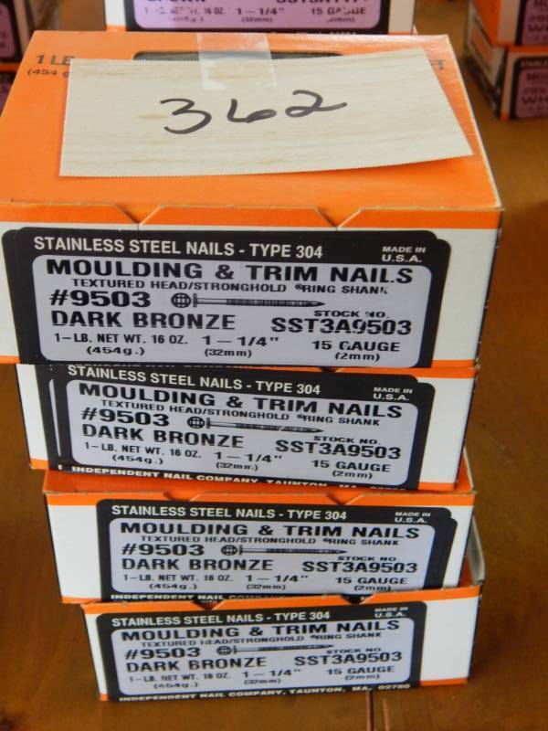 lot 362 image: Bronze Fascia Nails