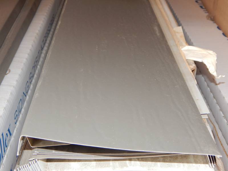 lot 340 image: Bronze 8 Textured Fascia