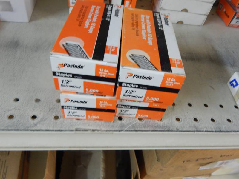 lot 388 image: Paslode 18 gauge Staples