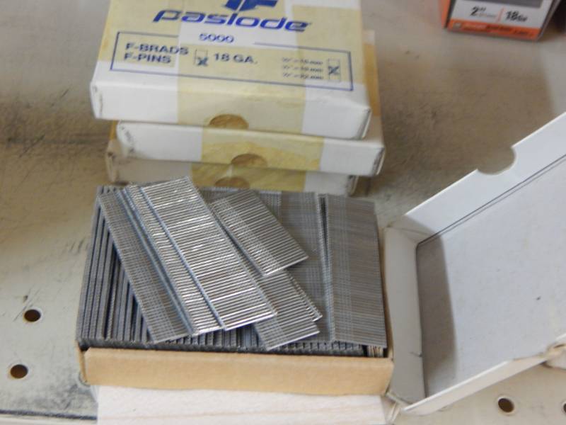 lot 390 image: Paslode F-Pins