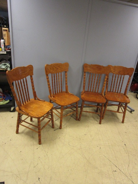 lot 224 image: OAK PRESSBACK CHAIRS