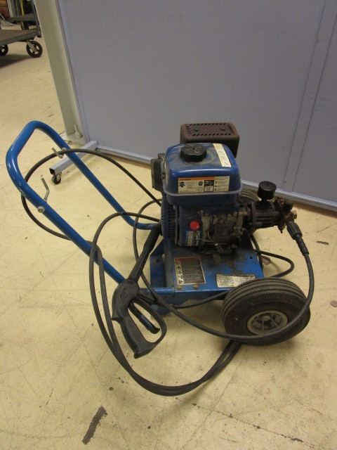 lot 251 image: POWERHORSE PRESSURE WASHER