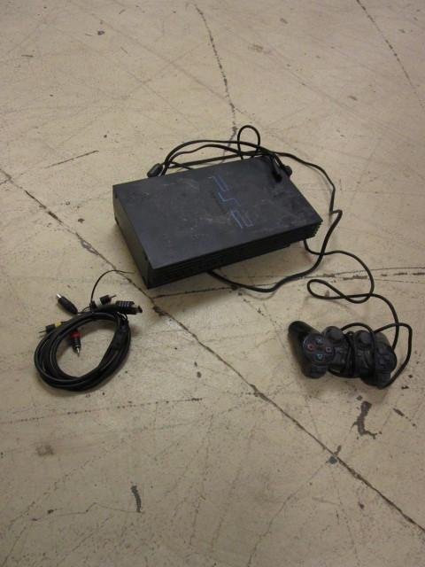 lot 257 image: PLAYSTATION 2 GAME CONSOLE