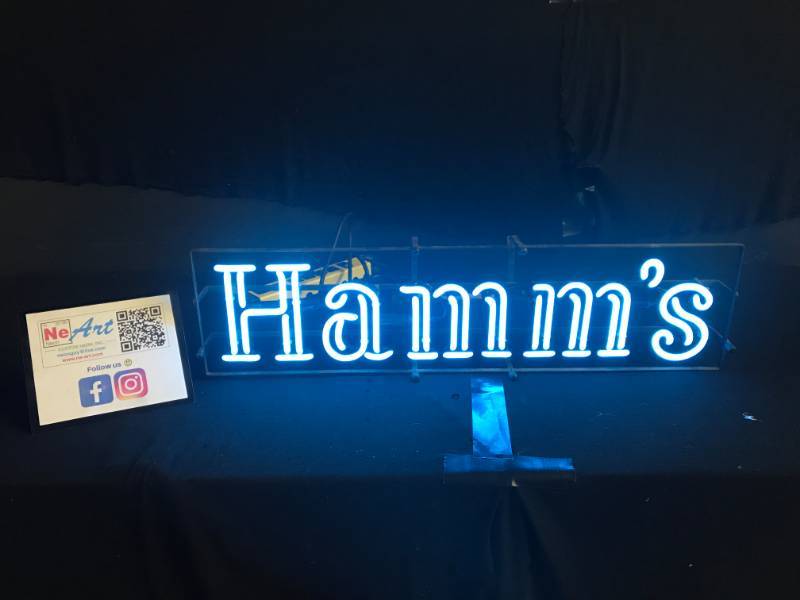 lot 6 image: Hamms Beer neon