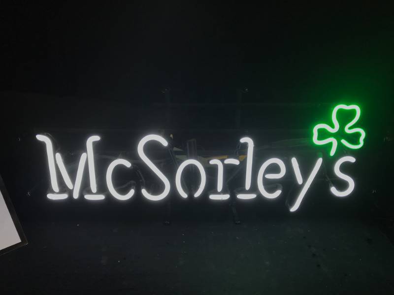 lot 25 image: McSorleys neon