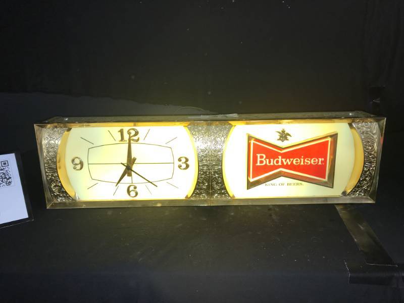 lot 33 image: Budweiser advertising clock