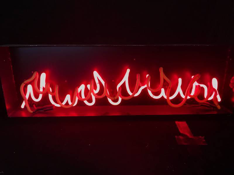 lot 46 image: Neon flames - flashing  animated