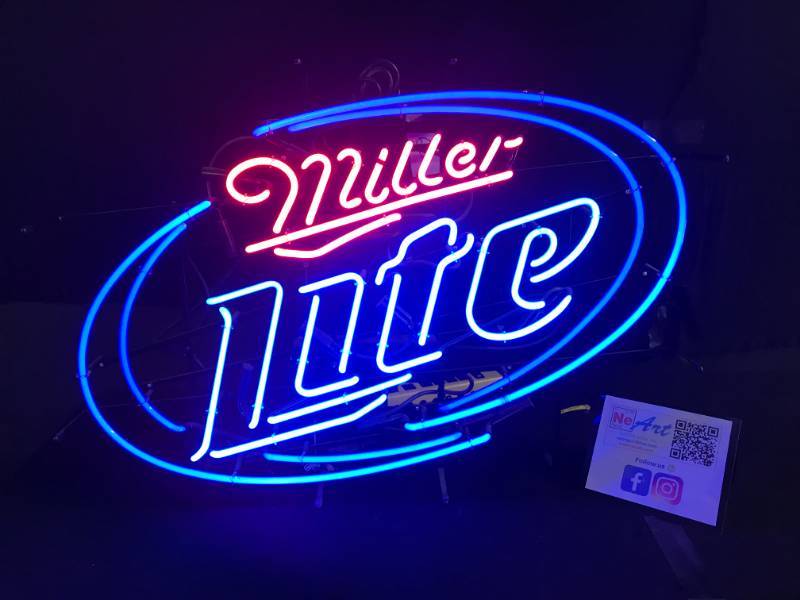 lot 62 image: Miller Lite blue hoops neon