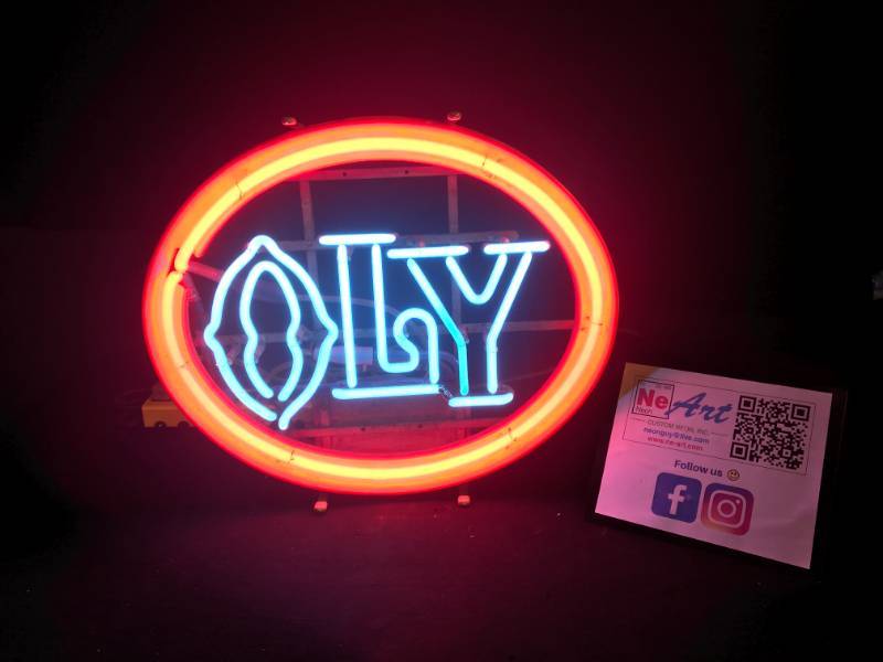 lot 65 image: Oly Beer neon