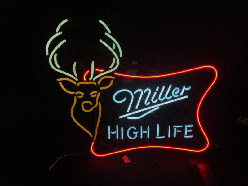 lot 81 image: Miller High Life buck head neon