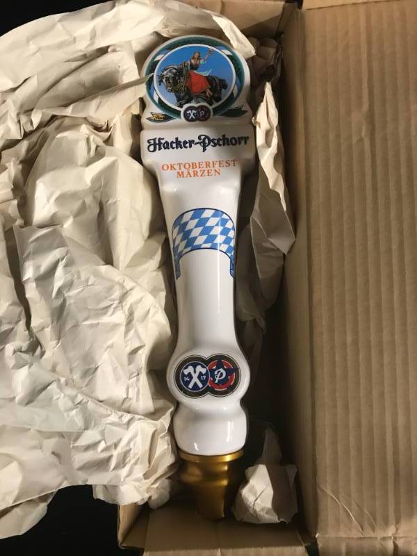 lot 118 image: Hacker Pschorr Octoberfest tap handle - NIB