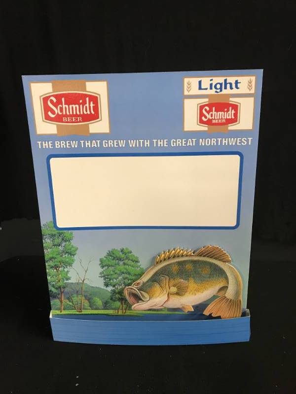 lot 184 image: Schmidt Beer, battery operated motion sign with bass fish