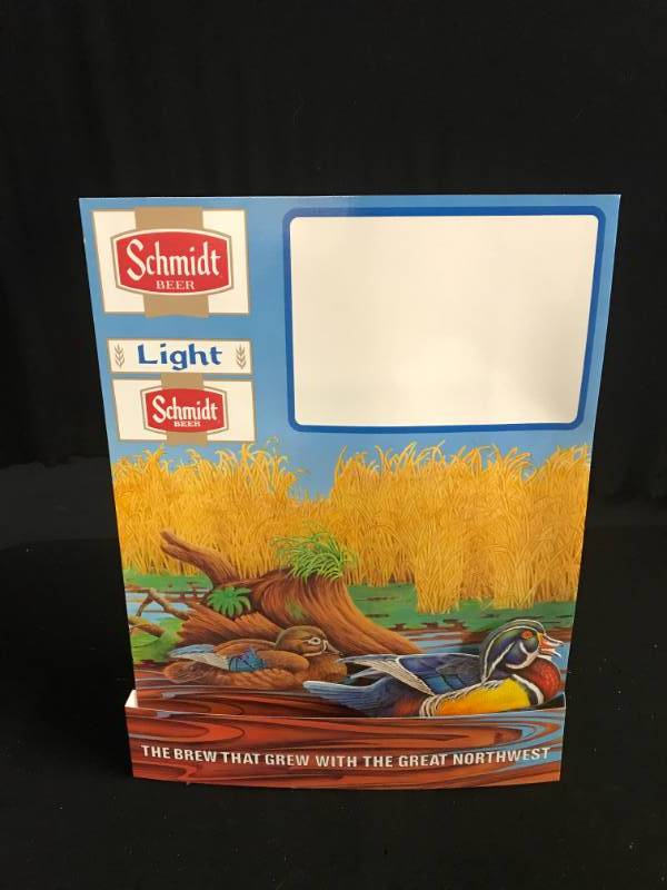 lot 185 image: Schmidt Beer battery operated motion sign with wood duck