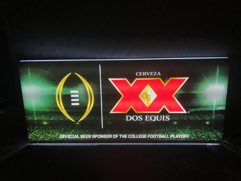 lot 194 image: Dos Equis LED