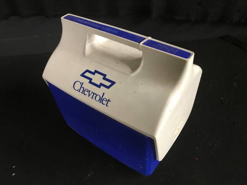 lot 201 image: Igloo Mini-Mate 6 pack cooler with Chevy logo