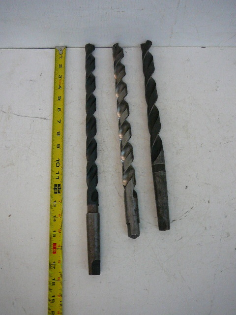 lot 25 image: Long Drill Bits