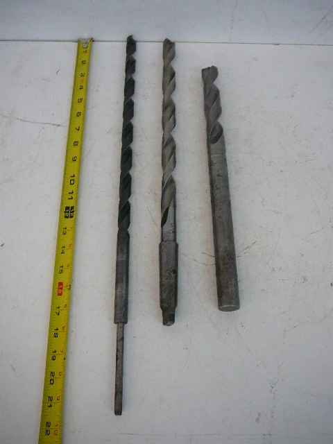 lot 28 image: Long Drill Bits