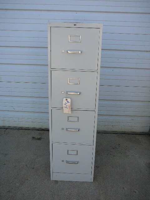 lot 44 image: Hon 4 Drawer Filing Cabinet