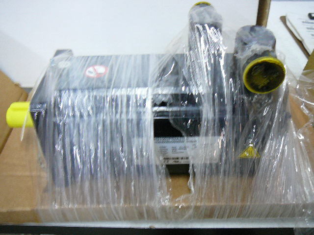 lot 72 image: New In Box PacDrive Umax 480VAX