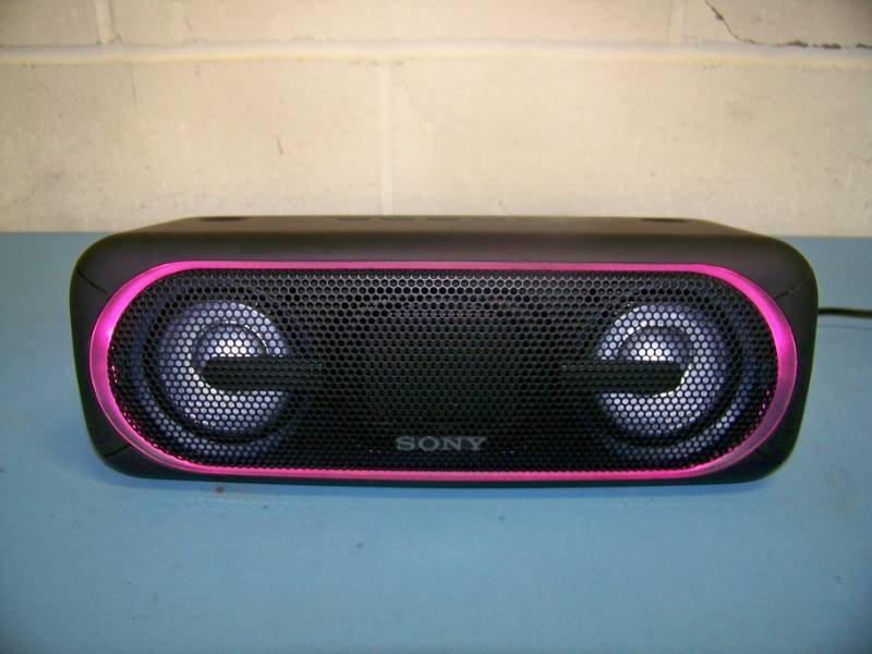 lot 43 image: Sony, Portable, Extra Bass, Wireless Speaker with Bluetooth Connectivity and Front Lighting in Original Box