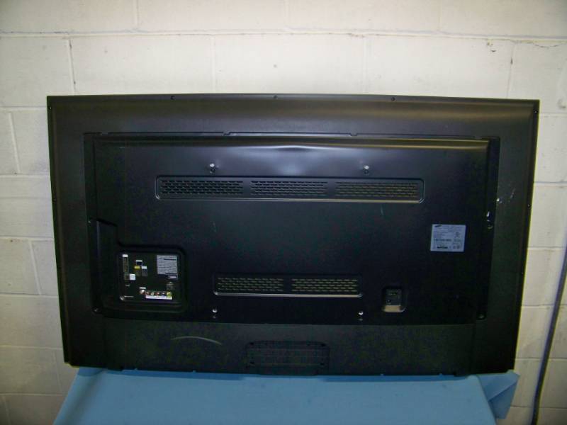 lot 3 image: 60, Samsung, LED, SMART HDTV (1080p) with Remote Control