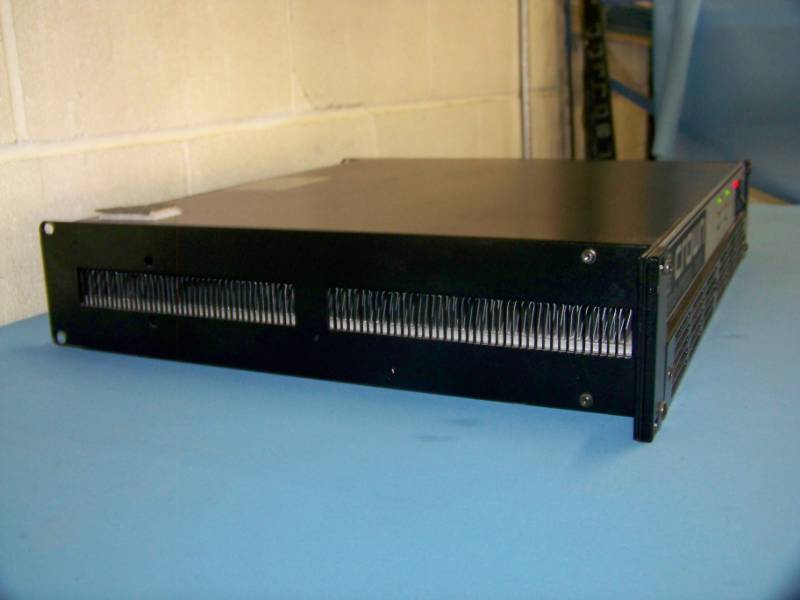 lot 40 image: Crown, Com-Tech 210, 300W, Bridgeable 2-Channel Professional Power Amplifier  Amp