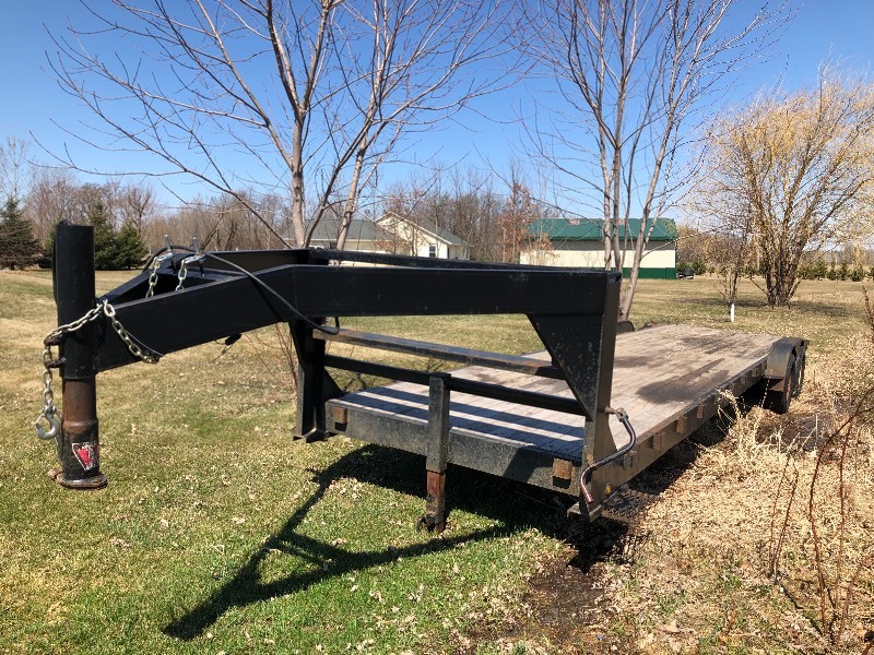 33ft Gooseneck Trailer