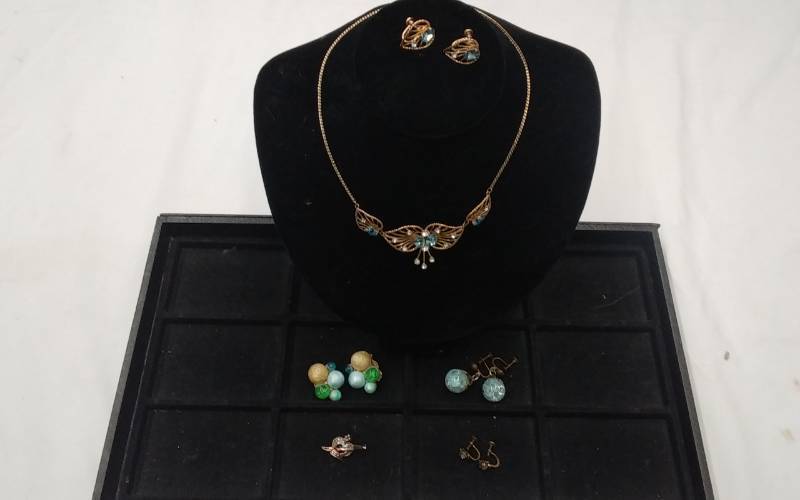 Lot Of Vintage Fashion Jewelry-Clip Earrings, Earrings With Stones (Marked Czechoslovakia 6 Pieces)