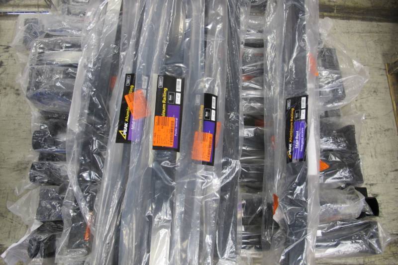 lot 19 image: Lot of NEW PEAK Aluminum Railing System Parts - Black (30 Posts, picketspacer sets, individual pickets)