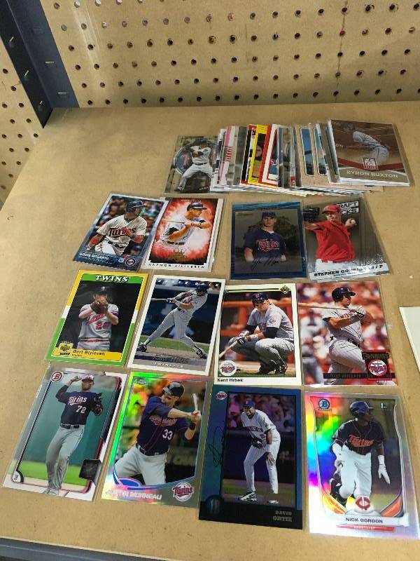 lot 11 image: Huge Lot of Minnesota Twins Stars & Prospects Cards