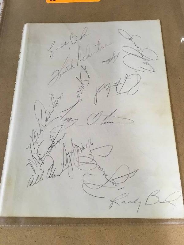 lot 20 image: 1986 Minnesota Twins Autographs