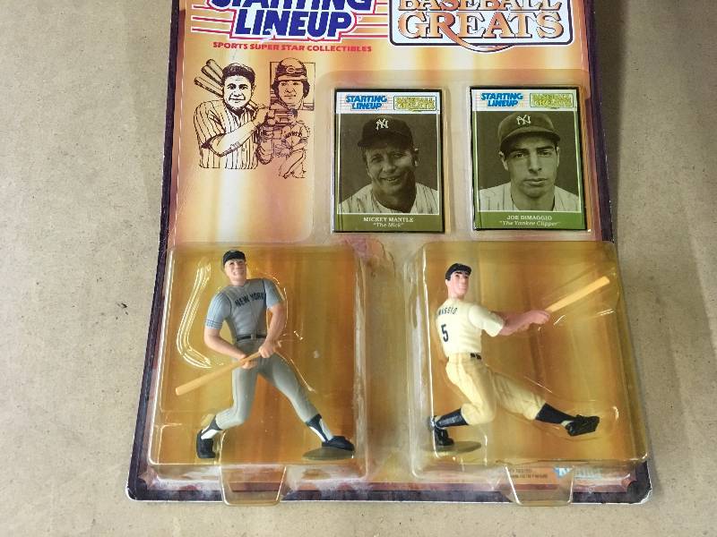 lot 94 image: Starting Lineup Classic Doubles Figurines- Joe DiMaggio Mickey Mantle