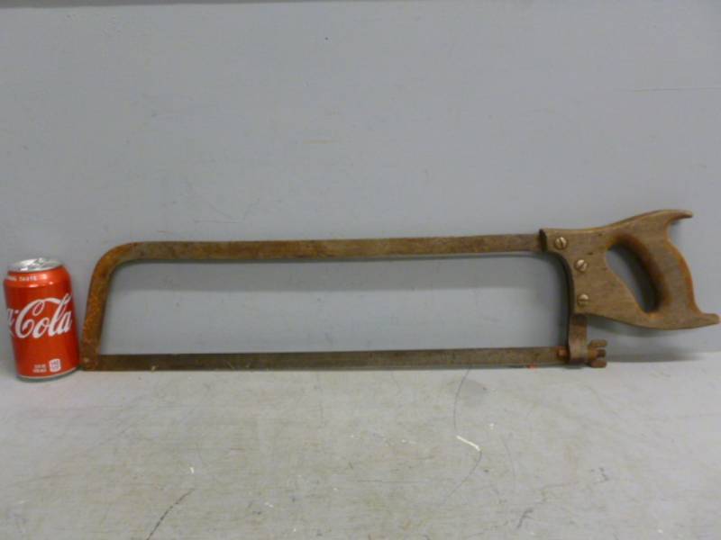 lot 21 image: Vintage Meat Saw