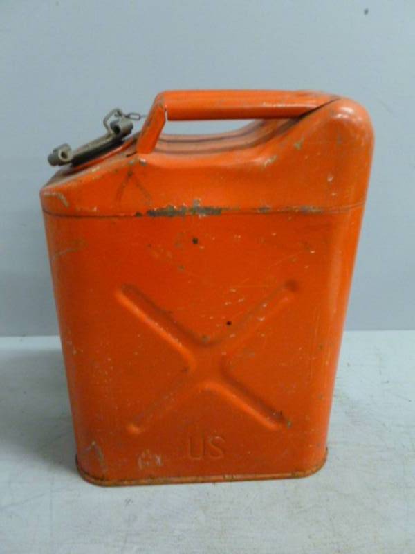 lot 23 image: Vintage Gerry Can