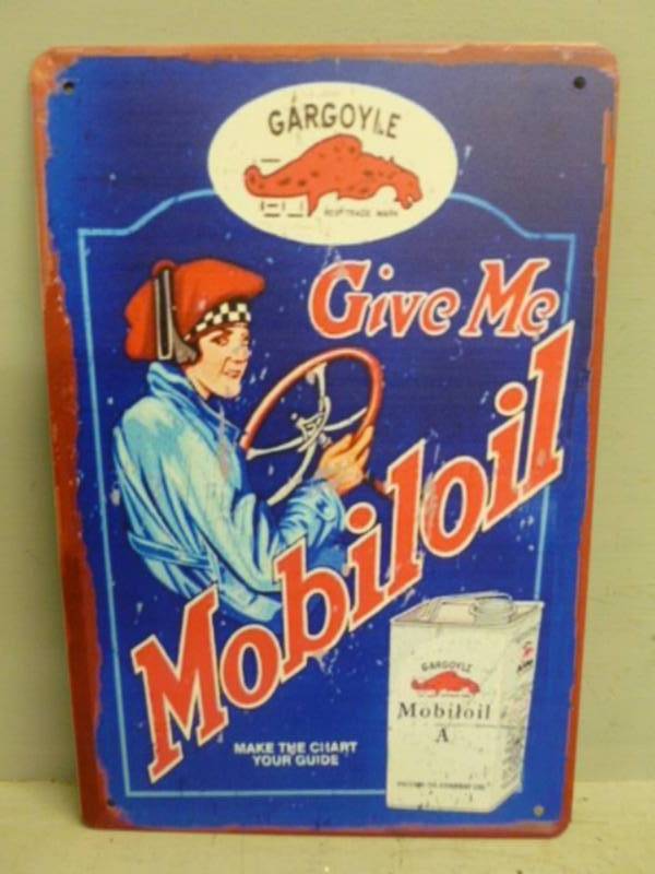 lot 43 image: Sign