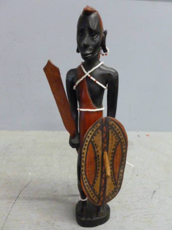 lot 54 image: African Art