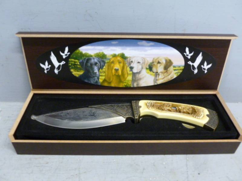 lot 62 image: Collector Knife