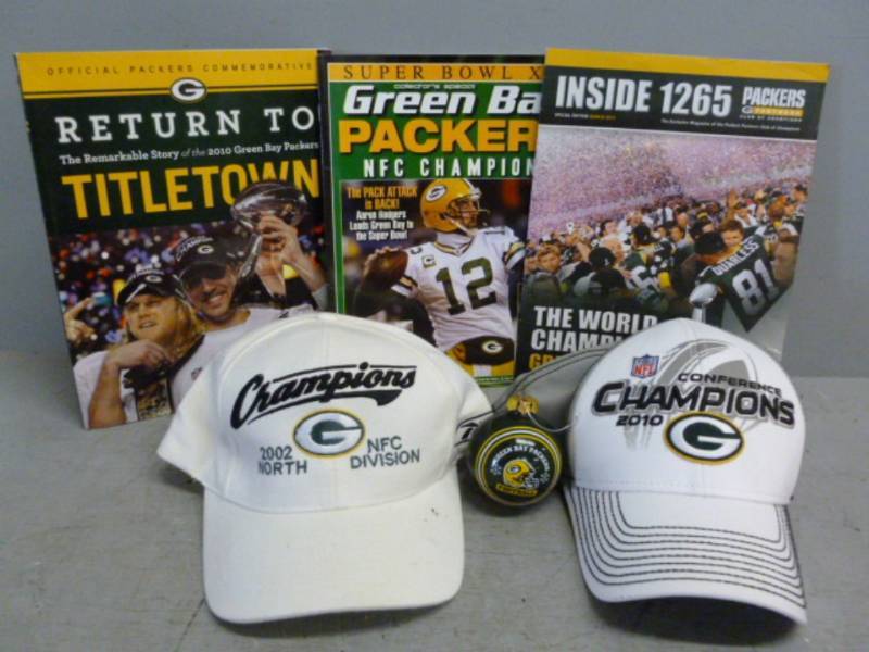 lot 77 image: Green Bay Packers Collectibles