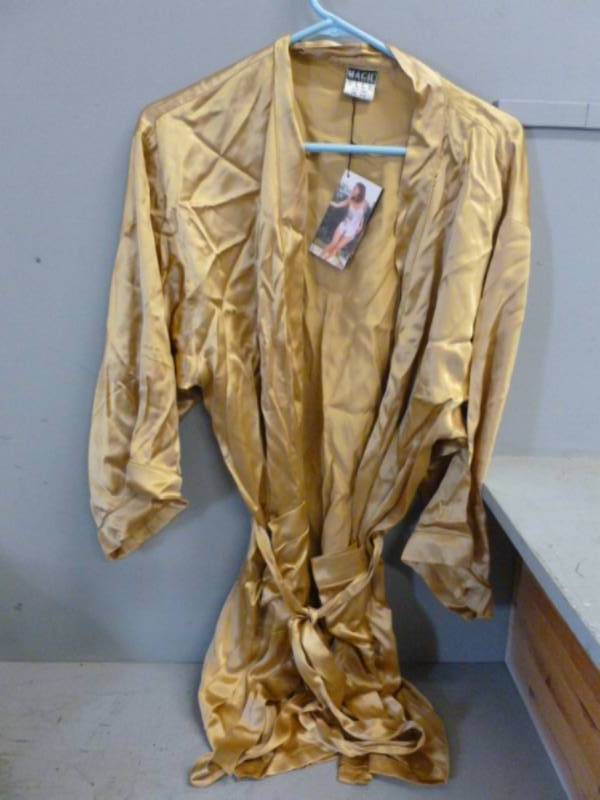 lot 85 image: New Silk Robe