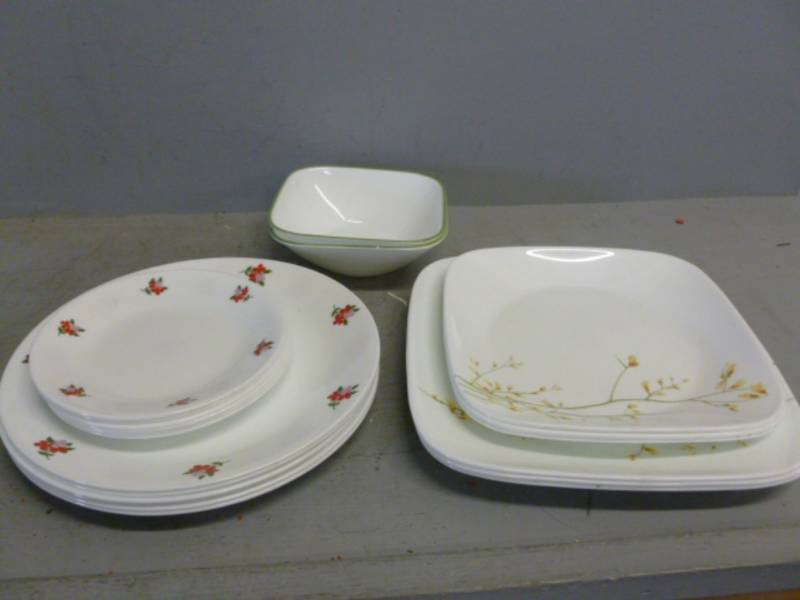 lot 94 image: Corning Ware