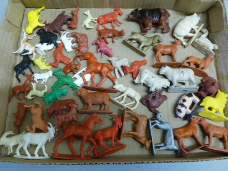 lot 105 image: Vintage Toys