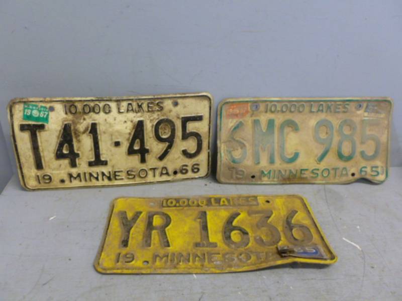 lot 126 image: Vintage License Plates