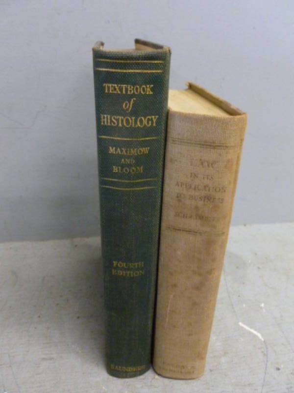 lot 135 image: Vintage Books