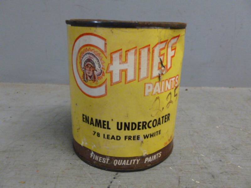 lot 187 image: Vintage Metal Container