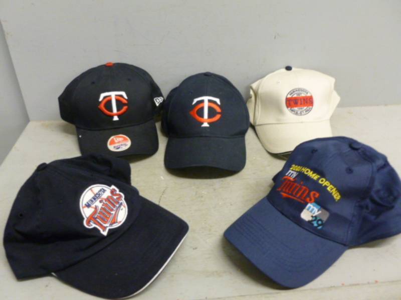 lot 205 image: Minnesota Twins Collectibles