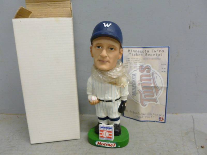 lot 209 image: Minnesota Twins Collectible