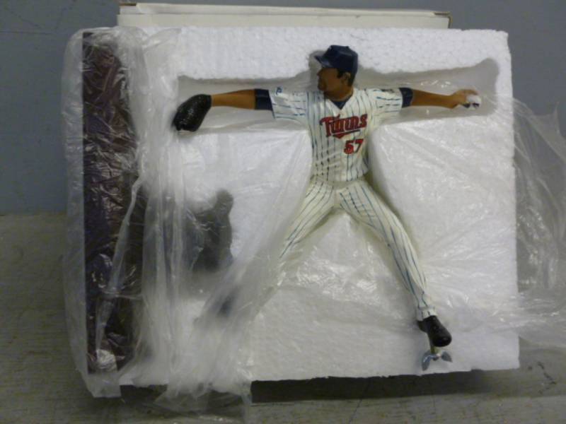 lot 218 image: Minnesota Twins Collectible