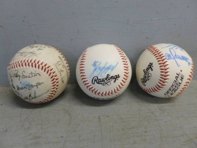 lot 223 image: Minnesota Twins Collectibles