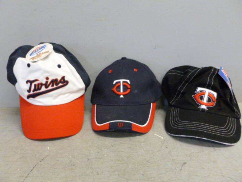 lot 225 image: Minnesota Twins Collectibles